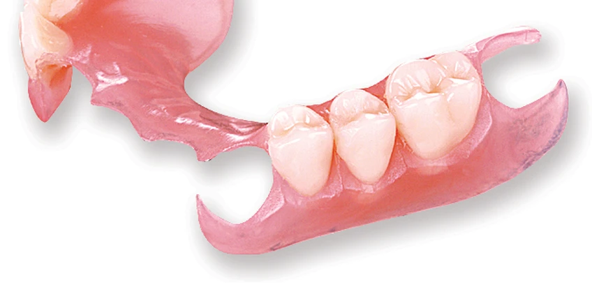 Nelūžtantys išimami dantų protezai